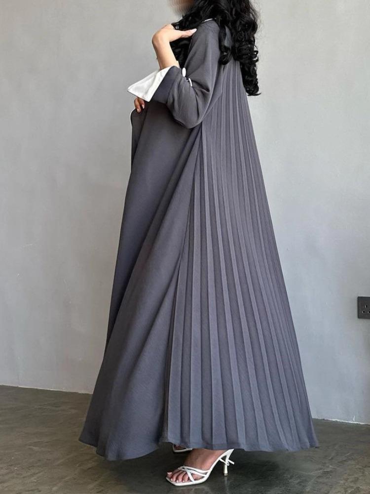 Contrast Thin-Trim Pleated Lapel Robe Abaya